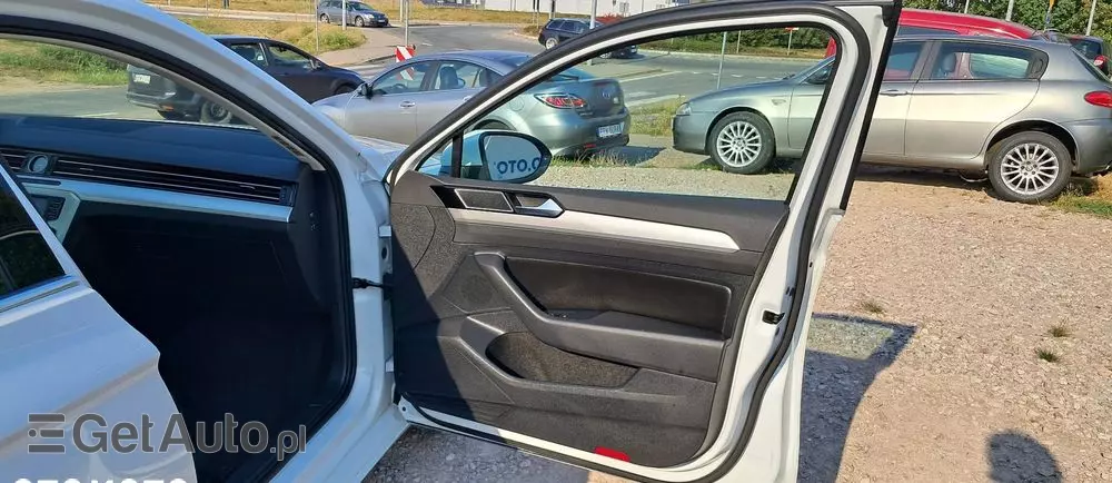 VOLKSWAGEN Passat Variant 1.6 TDI (BlueMotion Technology) Comfortline