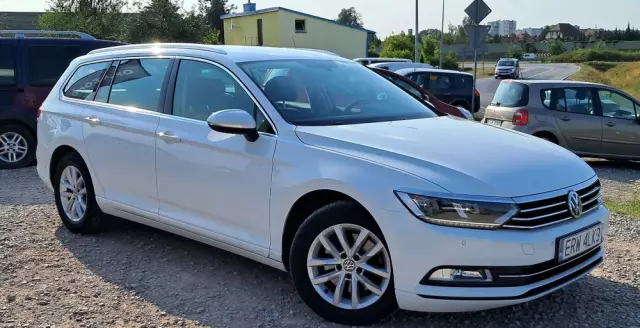 VOLKSWAGEN Passat Variant 1.6 TDI (BlueMotion Technology) Comfortline