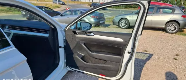 VOLKSWAGEN Passat Variant 1.6 TDI (BlueMotion Technology) Comfortline