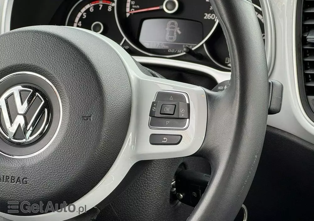 VOLKSWAGEN Beetle 