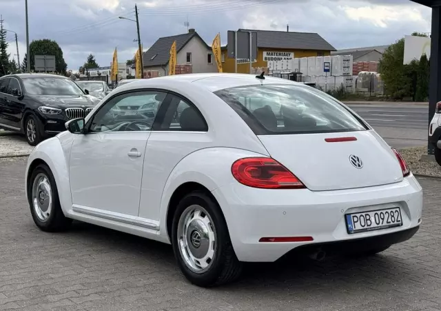 VOLKSWAGEN Beetle 