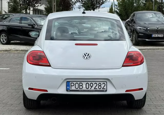 VOLKSWAGEN Beetle 