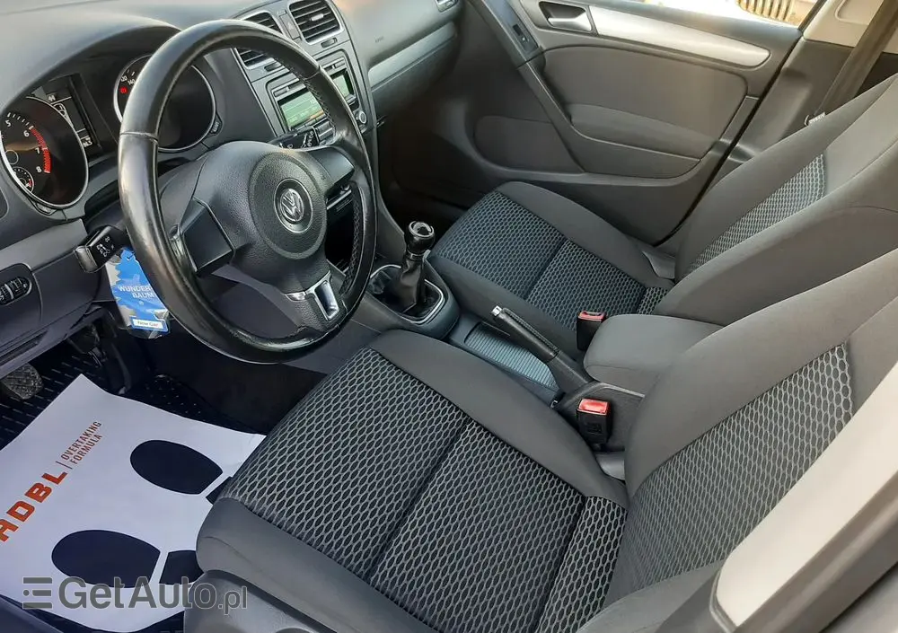 VOLKSWAGEN Golf VI 1.6 Comfortline