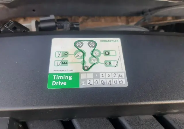 VOLKSWAGEN Golf VI 1.6 Comfortline