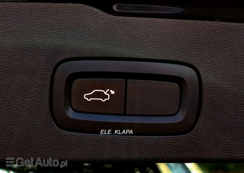 VOLVO V60 T8 AWD Twin Engine Geartronic Inscription