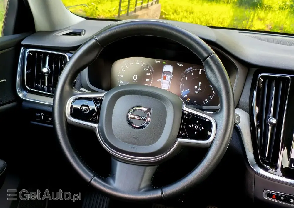 VOLVO V60 T8 AWD Twin Engine Geartronic Inscription