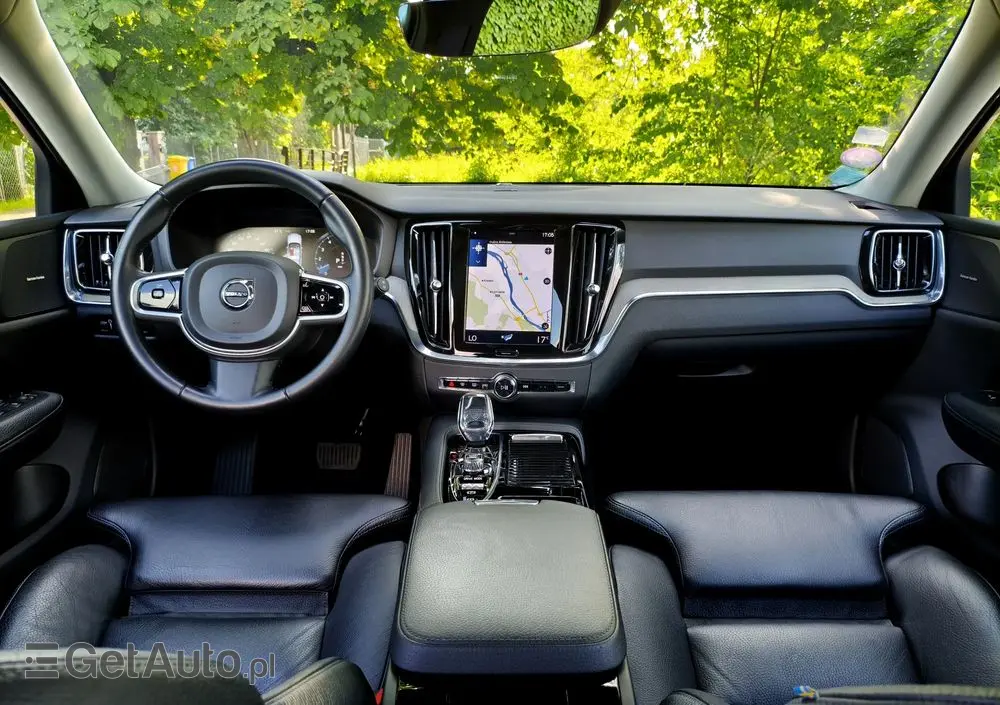 VOLVO V60 T8 AWD Twin Engine Geartronic Inscription