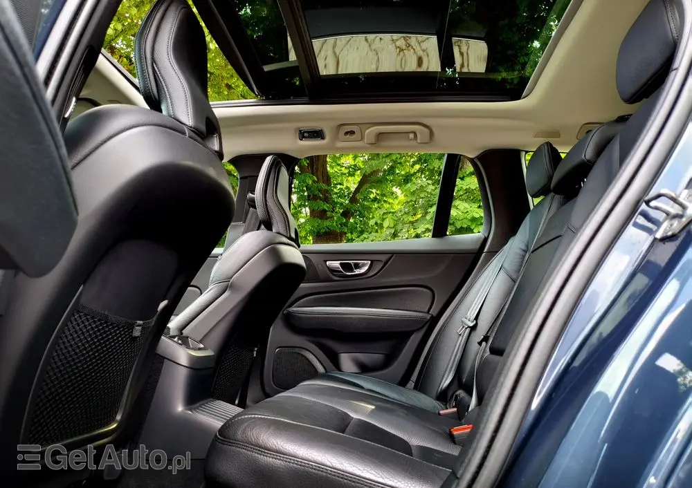 VOLVO V60 T8 AWD Twin Engine Geartronic Inscription