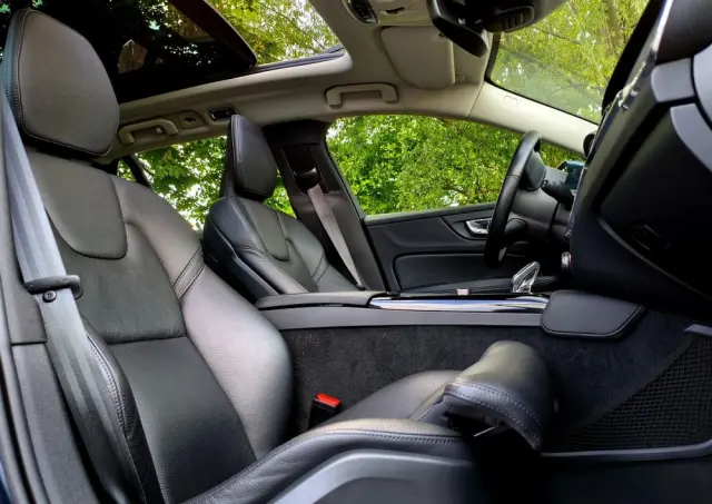 VOLVO V60 T8 AWD Twin Engine Geartronic Inscription