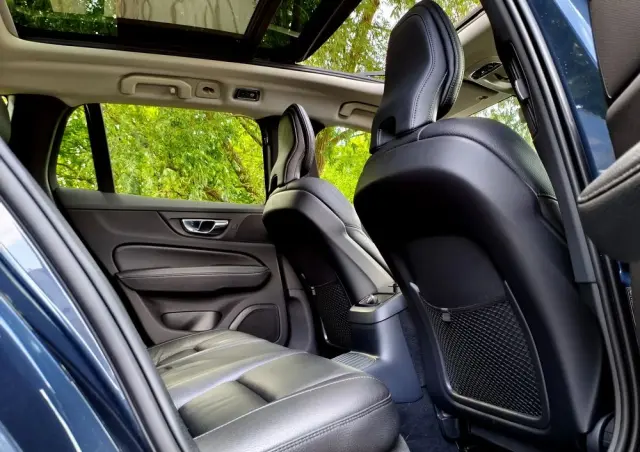 VOLVO V60 T8 AWD Twin Engine Geartronic Inscription