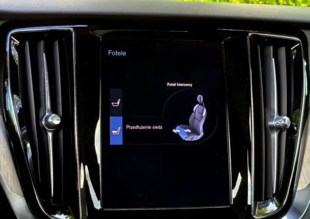 VOLVO V60 T8 AWD Twin Engine Geartronic Inscription