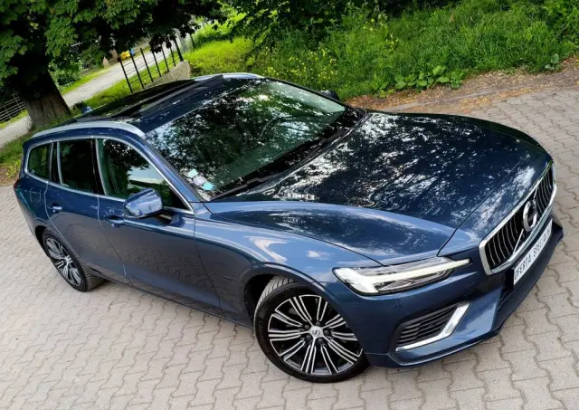 VOLVO V60 T8 AWD Twin Engine Geartronic Inscription