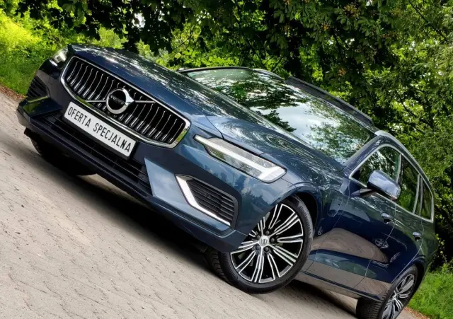 VOLVO V60 T8 AWD Twin Engine Geartronic Inscription