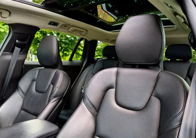 VOLVO V60 T8 AWD Twin Engine Geartronic Inscription