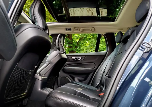 VOLVO V60 T8 AWD Twin Engine Geartronic Inscription