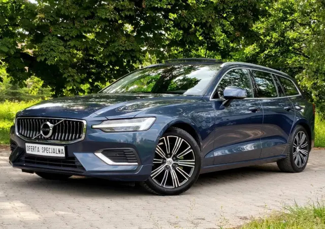VOLVO V60 T8 AWD Twin Engine Geartronic Inscription