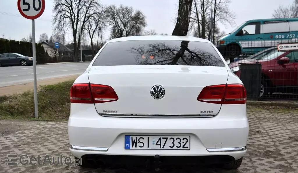 VOLKSWAGEN Passat 