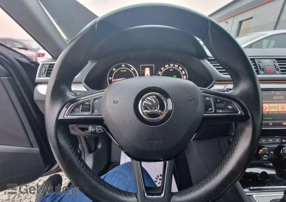 SKODA Superb 1.6 TDI Ambition DSG