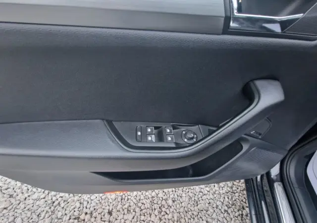 SKODA Superb 1.6 TDI Ambition DSG