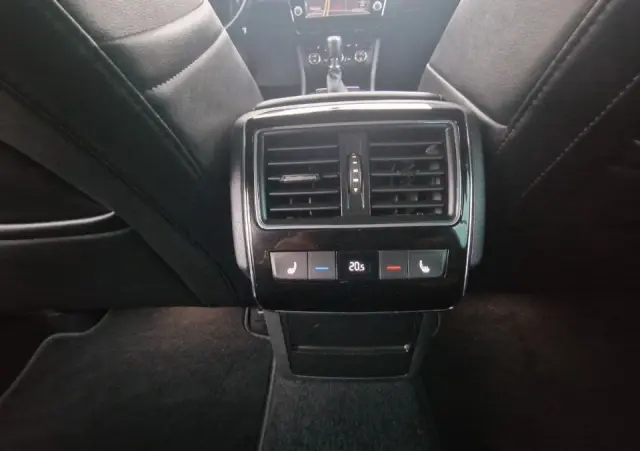 SKODA Superb 1.6 TDI Ambition DSG