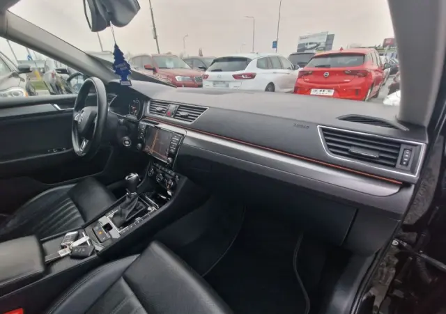 SKODA Superb 1.6 TDI Ambition DSG