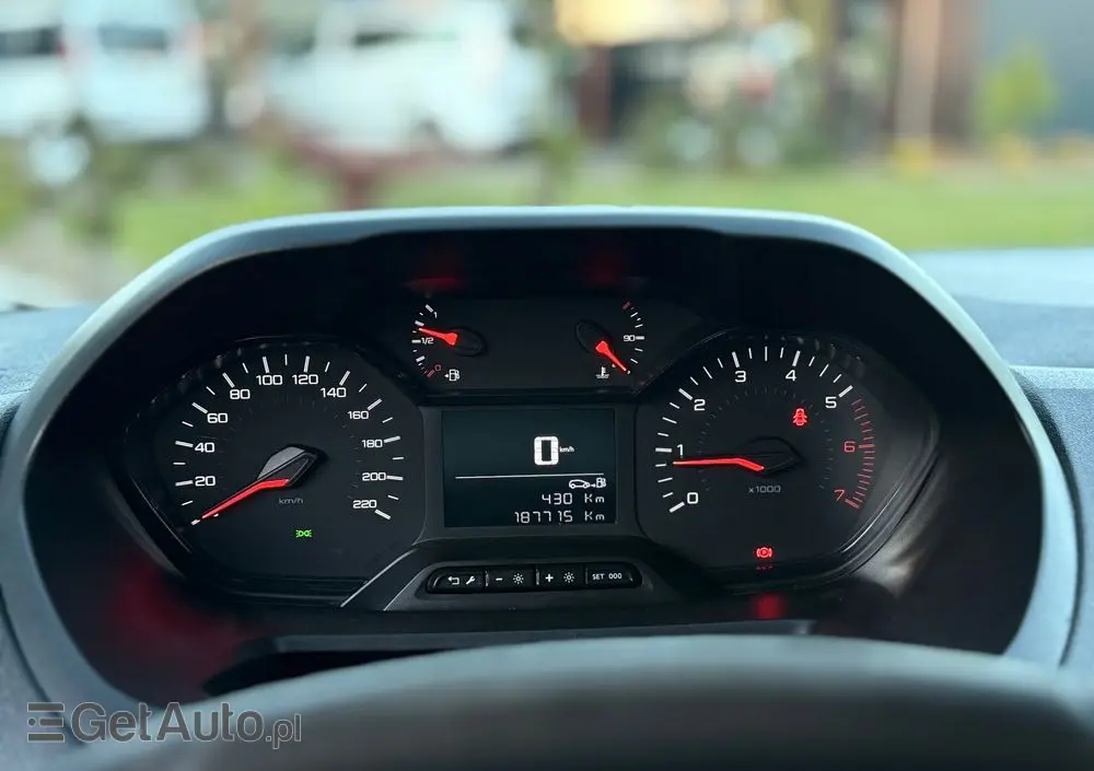 PEUGEOT Partner 