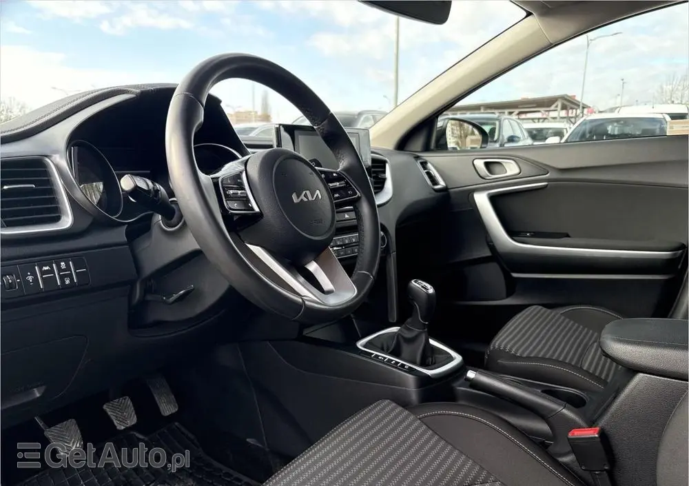 KIA Ceed 1.5 T-GDI M