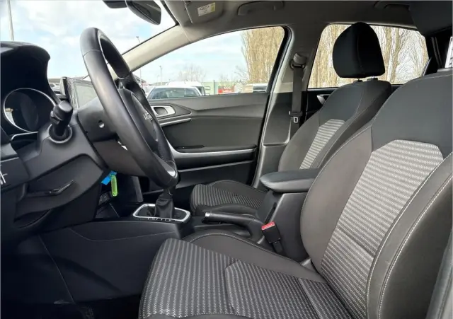 KIA Ceed 1.5 T-GDI M