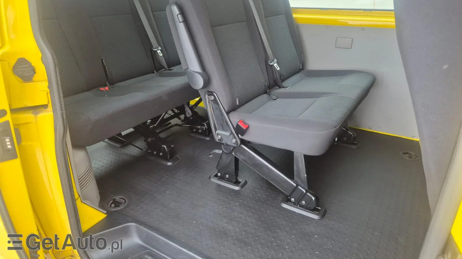 VOLKSWAGEN Transporter Multivan Edition