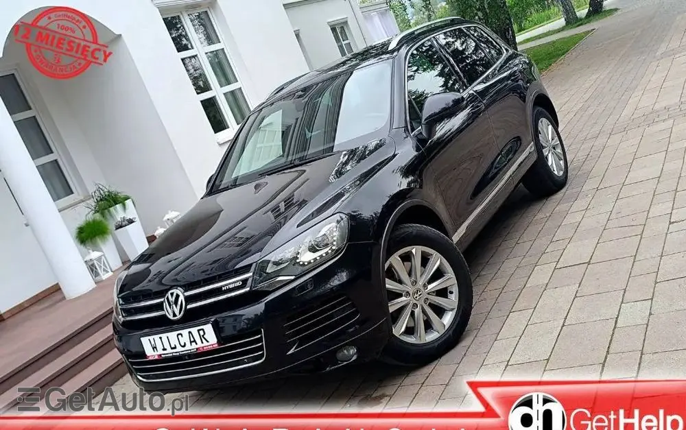 VOLKSWAGEN Touareg 