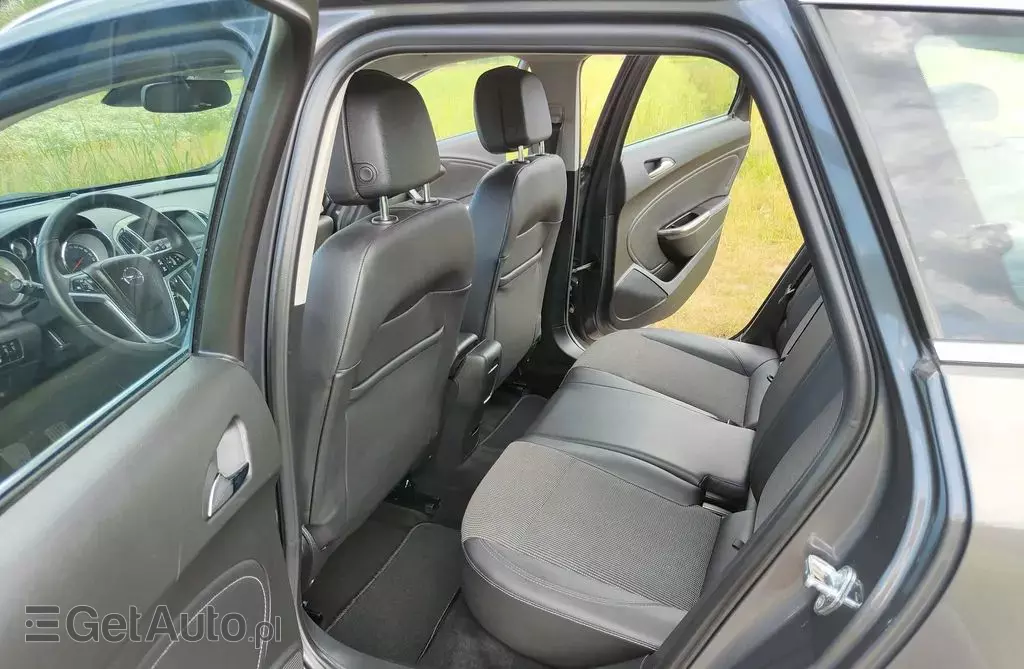 OPEL Astra 1.4 Turbo (140 KM)