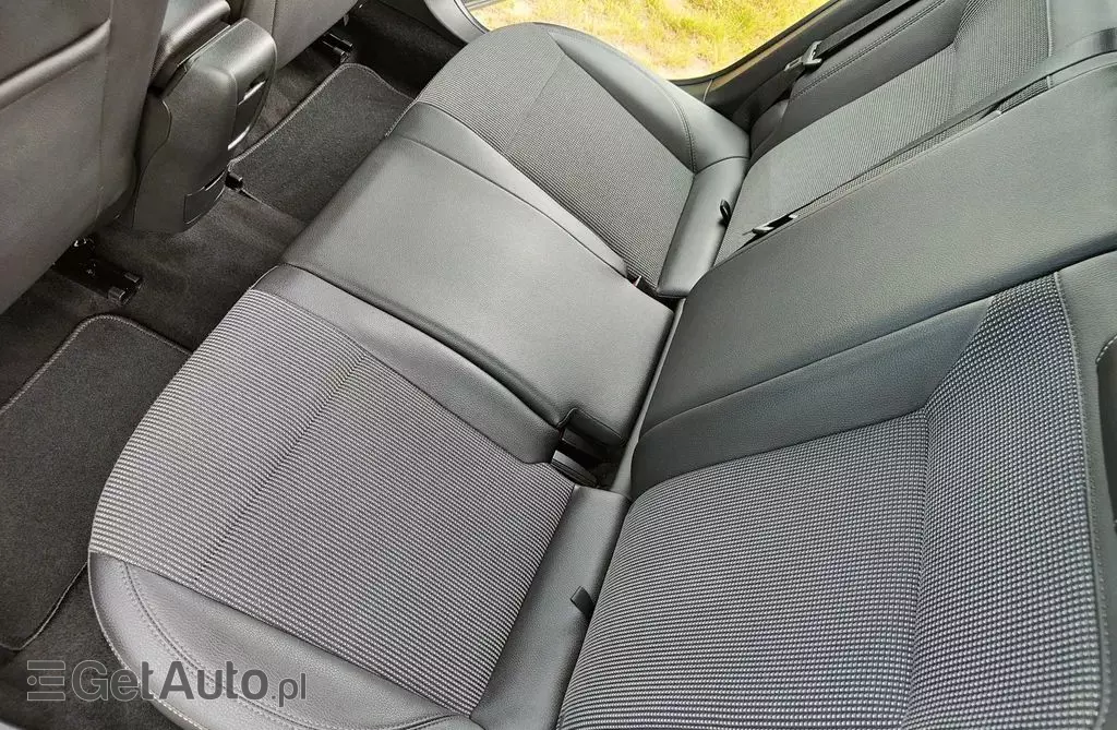 OPEL Astra 1.4 Turbo (140 KM)