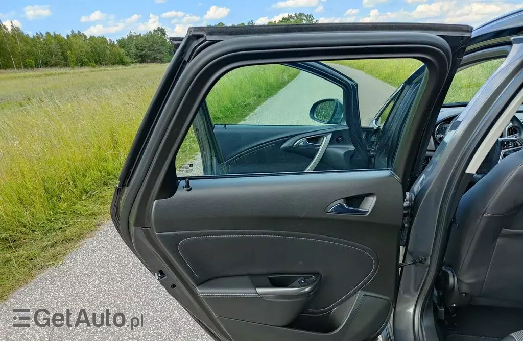 OPEL Astra 1.4 Turbo (140 KM)