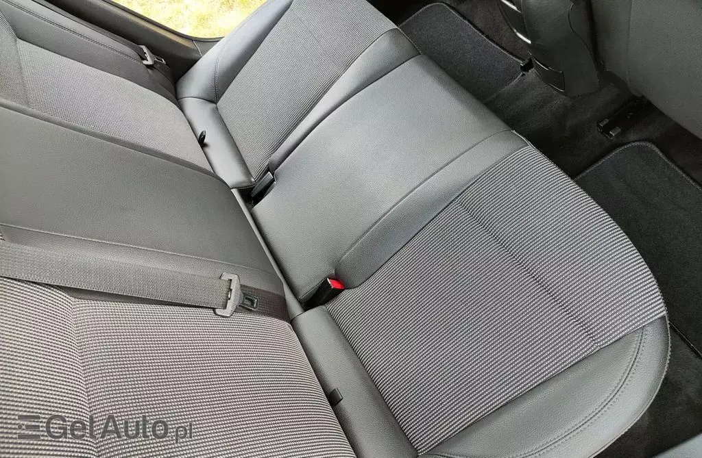 OPEL Astra 1.4 Turbo (140 KM)