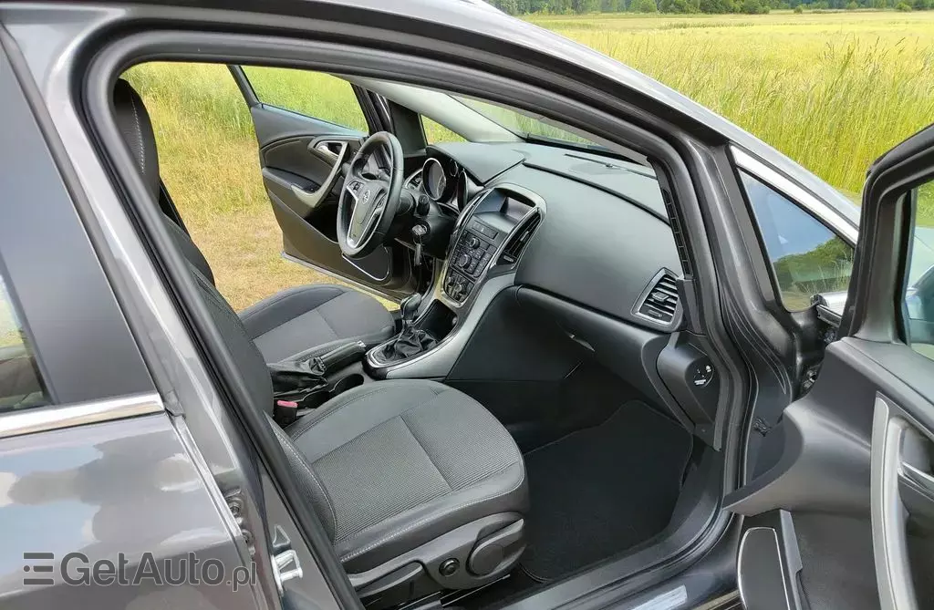 OPEL Astra 1.4 Turbo (140 KM)