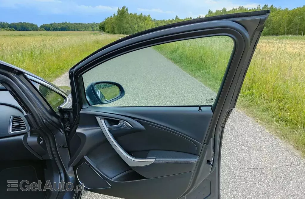 OPEL Astra 1.4 Turbo (140 KM)