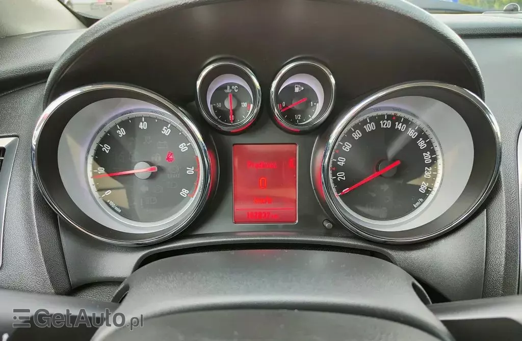 OPEL Astra 1.4 Turbo (140 KM)