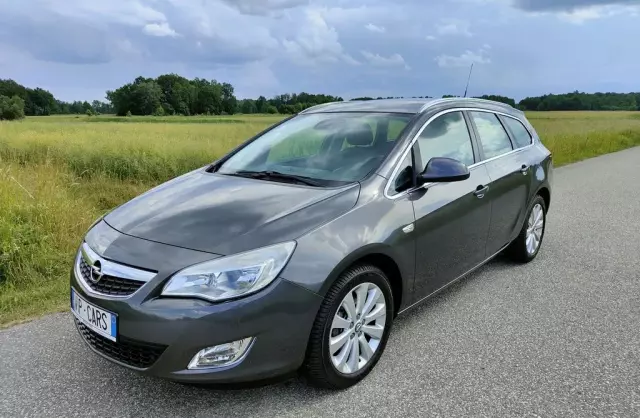 OPEL Astra 1.4 Turbo (140 KM)