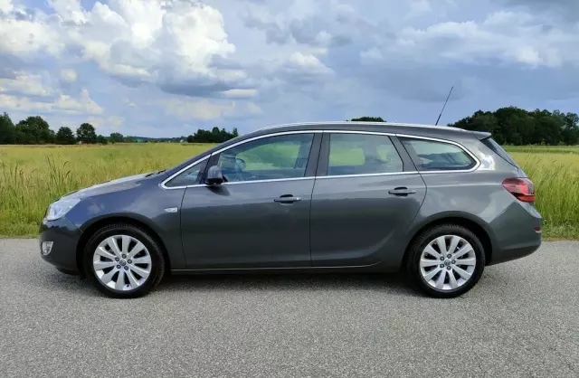 OPEL Astra 1.4 Turbo (140 KM)