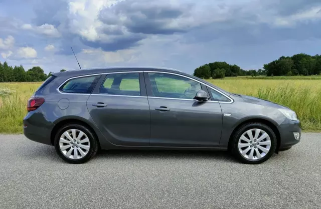 OPEL Astra 1.4 Turbo (140 KM)