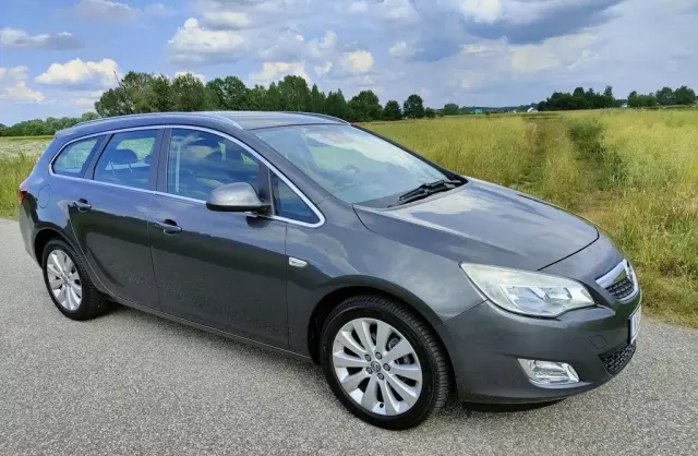 OPEL Astra 1.4 Turbo (140 KM)