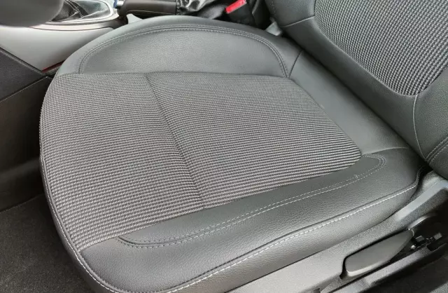 OPEL Astra 1.4 Turbo (140 KM)