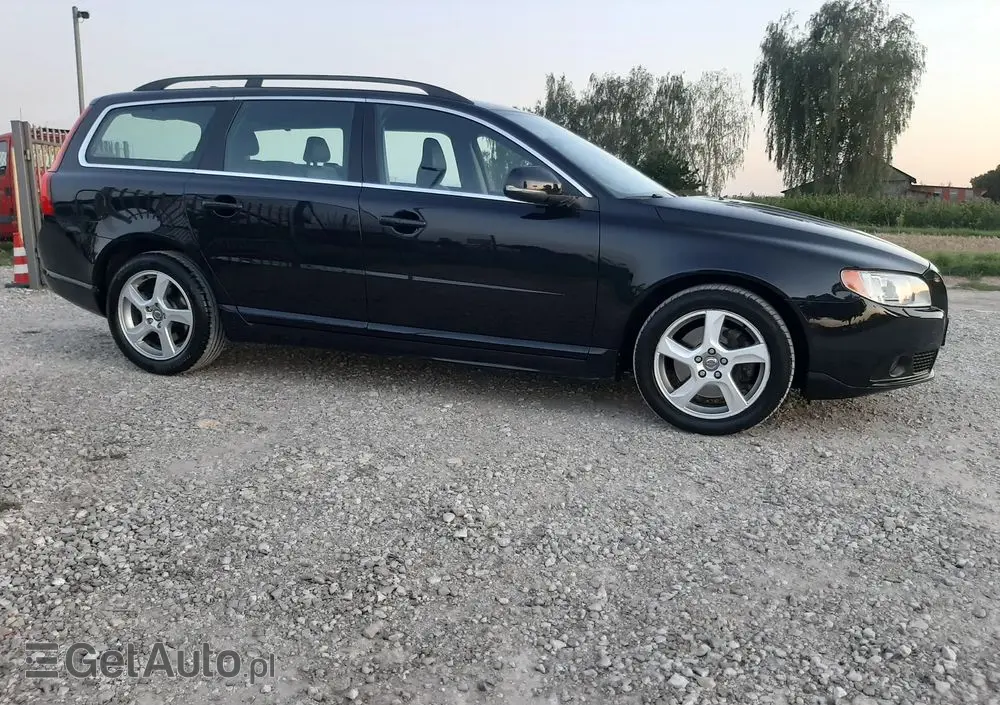VOLVO V70 D3 Geartronic Summum