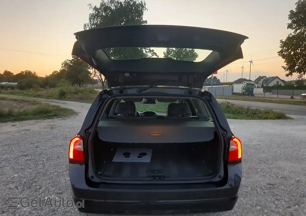 VOLVO V70 D3 Geartronic Summum