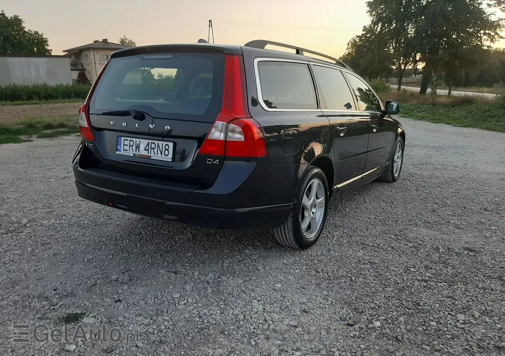 VOLVO V70 D3 Geartronic Summum