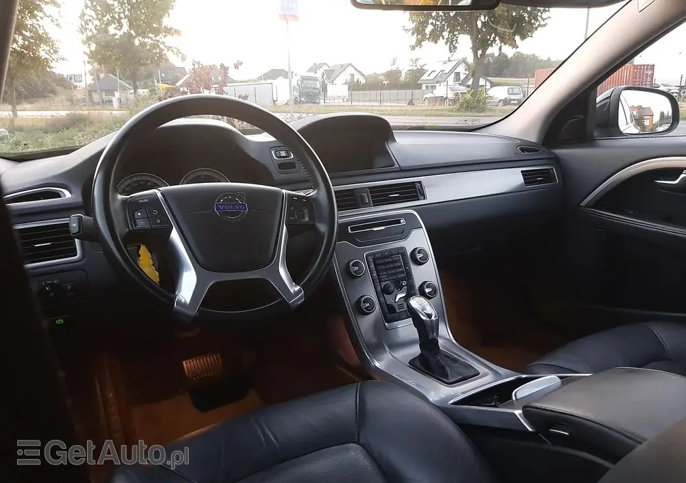 VOLVO V70 D3 Geartronic Summum