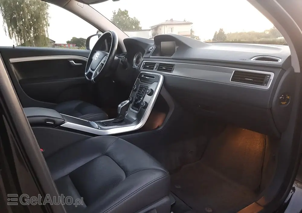 VOLVO V70 D3 Geartronic Summum
