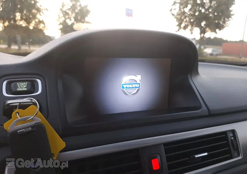 VOLVO V70 D3 Geartronic Summum