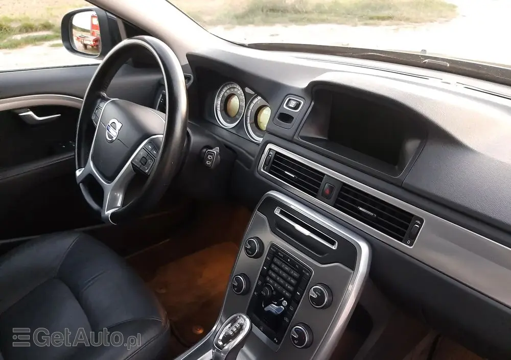 VOLVO V70 D3 Geartronic Summum