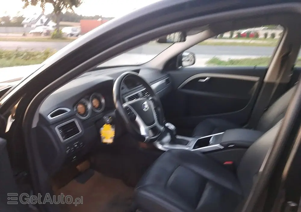 VOLVO V70 D3 Geartronic Summum